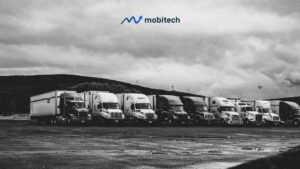 Kumpulan truk cargo yang parkir